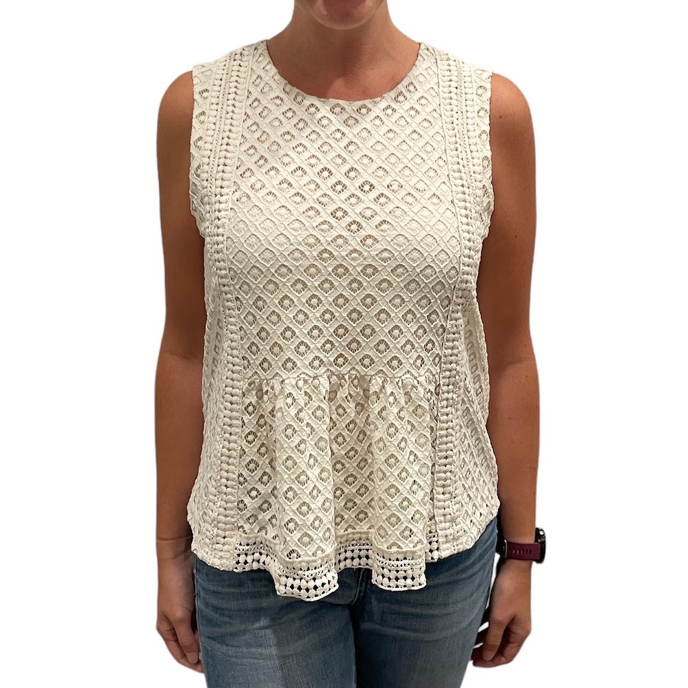 Banana Republic • Sleeveless Blouse • Ivory Peplum Lace Tank Top Lined • Size M